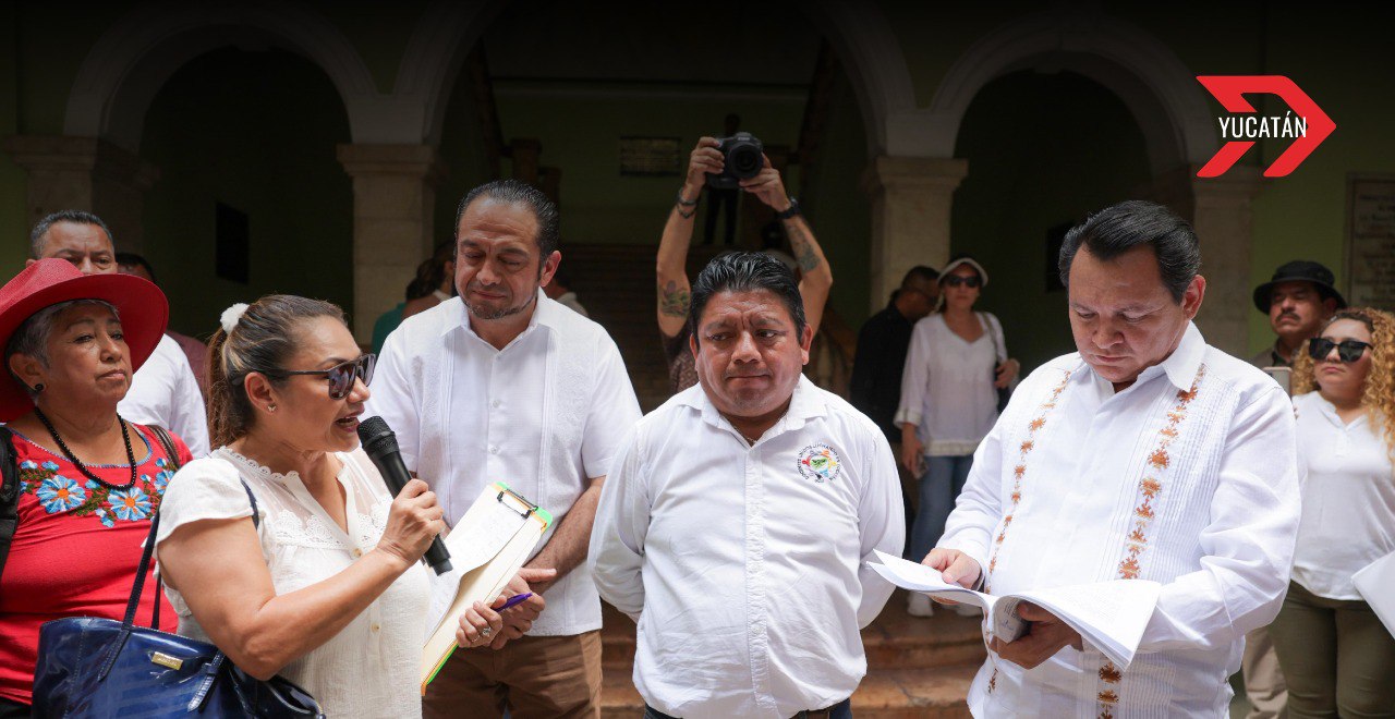 Joaquín Díaz Mena reafirma compromiso con maestros yucatecos