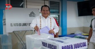 Joaquín Díaz Mena vota en las elecciones del Poder Judicial